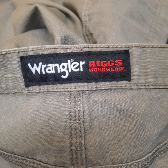 NWOT Wrangler RIGGS Tan Workwear Carpenter Cargo Rip Stop Pants 52 x 32 - Picture 5 of 9